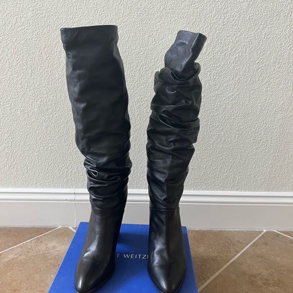 Stuart Weitzman Black Leather Smashing Boots - Picture 3 of 8